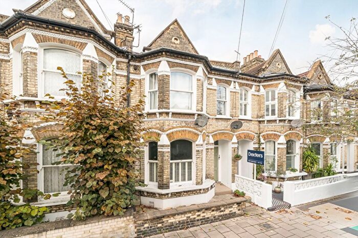1 Bedroom Flat For Sale In Corrance Road, Brixton, SW2