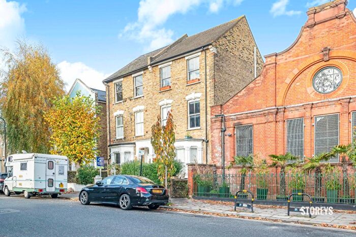 2 Bedroom Flat To Rent In Brooke Road, Hackney, Clapton, E5