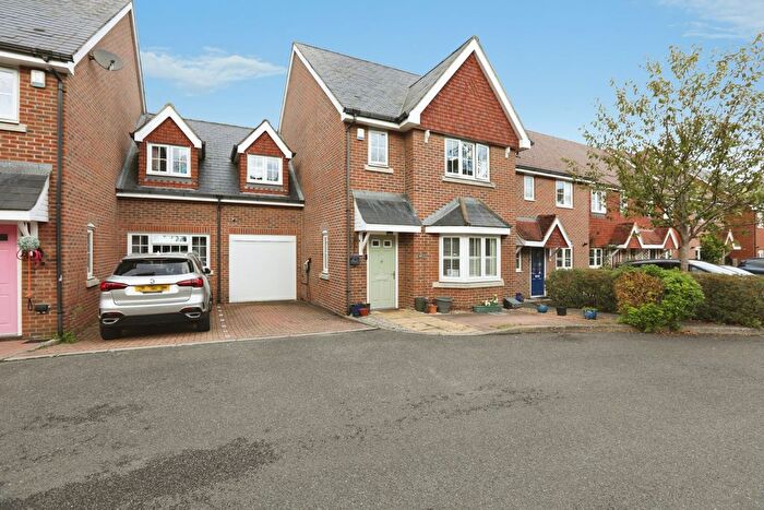4 Bedroom Semi-Detached House For Sale In St. Augustine Road, Crawley, RH11