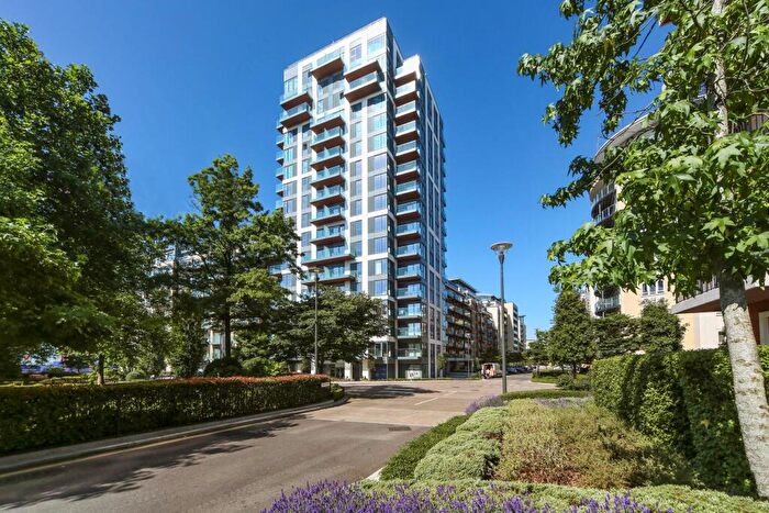 2 Bedroom Apartment To Rent In Argent House, Beaufort Square, NW9