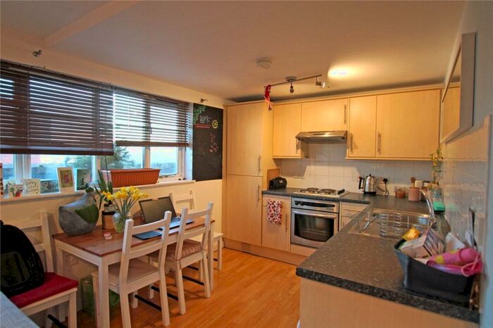 2 Bedroom Apartment To Rent In Midland Mews, Waterloo Road, St. Philips, Bristol, BS2