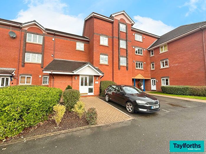 2 Bedroom Flat For Sale In Britannia Drive, Ashton-On-Ribble, PR2