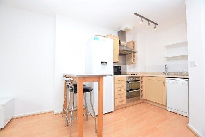 2 Bedroom Flat To Rent In Millsands, Sheffield, S3