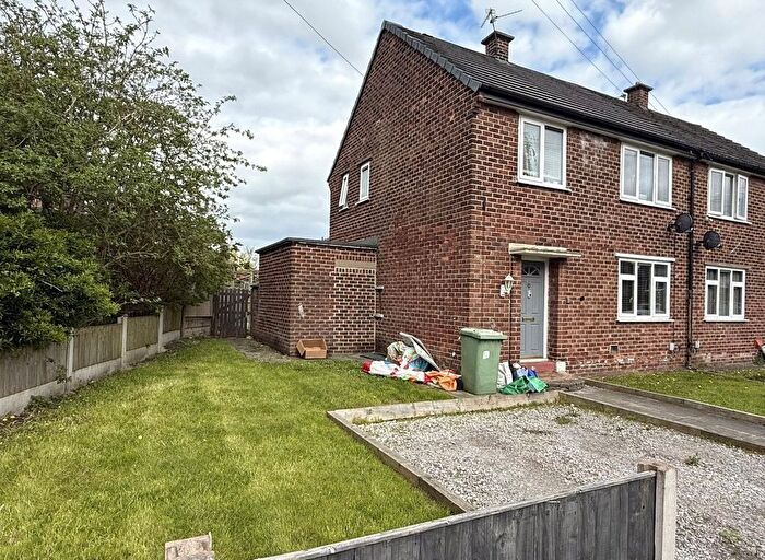 3 Bedroom Semi Detached House For Sale In Harvey Avenue, Newton-Le-Willows, Merseyside, WA12