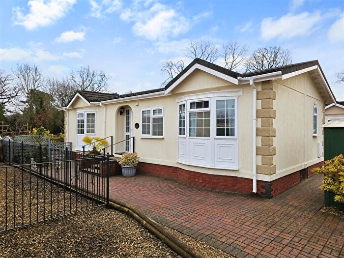 2 Bedroom Park Home For Sale In Cleobury Road, Far Forest, Kidderminster, DY14