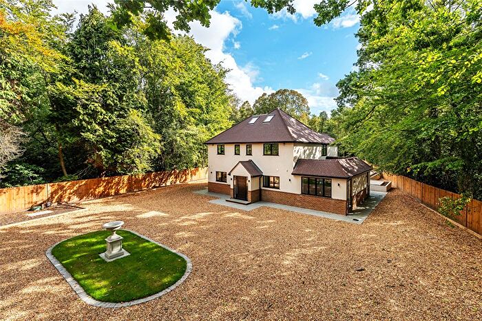 5 Bedroom Detached House For Sale In Brookwood, Woking, Surrey, GU24