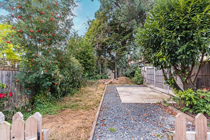 4 Bedroom Semi-Detached House To Rent In Midhurst Avenue, Westcliff-On-Sea, SS0