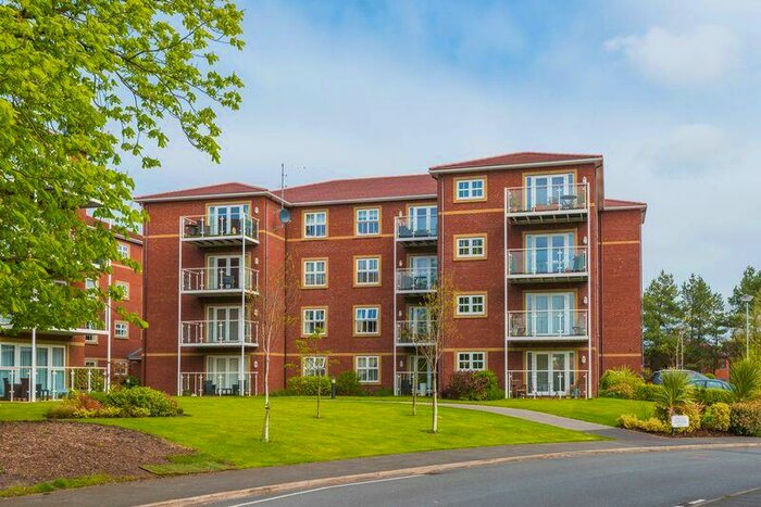 2 Bedroom Flat To Rent In Aughton Park Drive, Aughton, L39