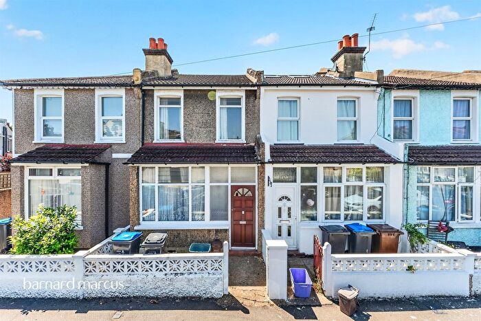 3 Bedroom Terraced House For Sale In Feltham Road, Mitcham, CR4