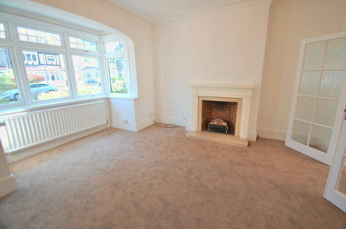 3 Bedroom Semi-Detached House To Rent In Bute Gardens, Wallington, Surrey, SM6