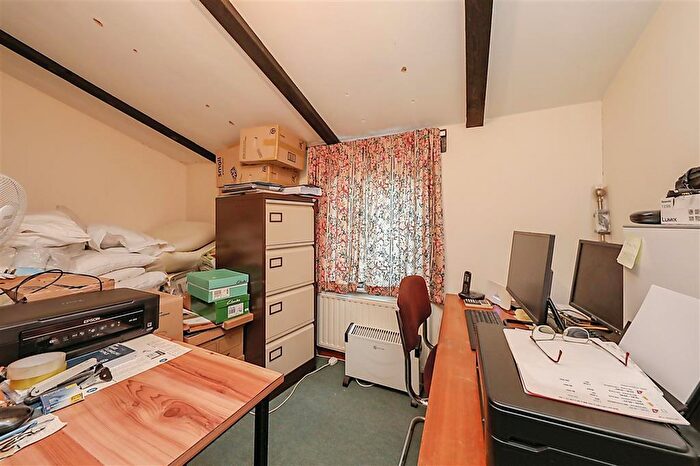 2 Bedroom Character Property For Sale In Station Road, Yaxham, Dereham, NR19