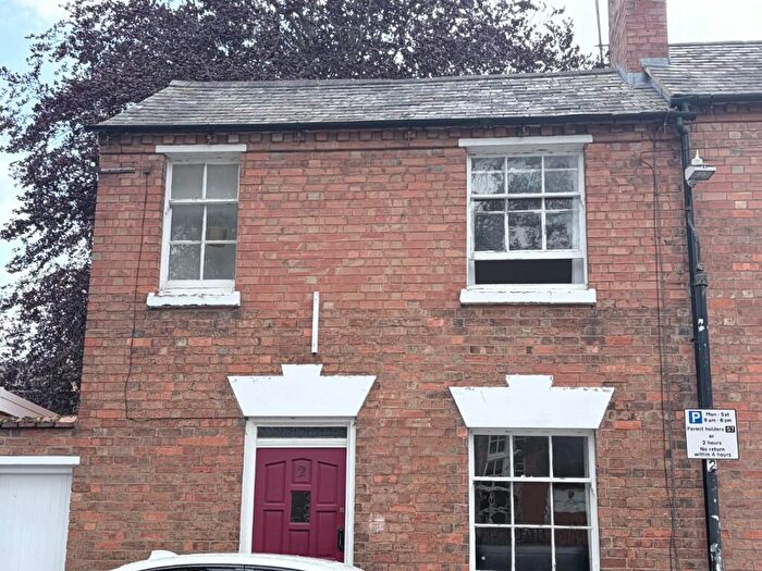 3 Bedroom Terraced House To Rent In Broad Street, Stratford-Upon-Avon, Warwickshire, CV37