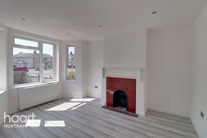 3 Bedroom Semi-Detached House To Rent In Norman Road, Northampton, NN3