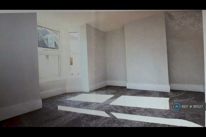 3 Bedroom Maisonette To Rent In Meeching Road, Newhaven, BN9