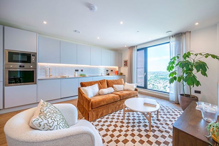 1 Bedroom Flat To Rent In The Eades, Selborne Road London, E17