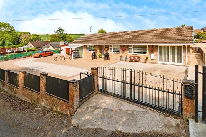 3 Bedroom Bungalow For Sale In Occupation Road, Rotherham, S62
