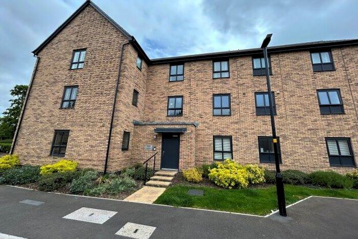 2 Bedroom Flat To Rent In Chaddington Strand, Swindon, SN1