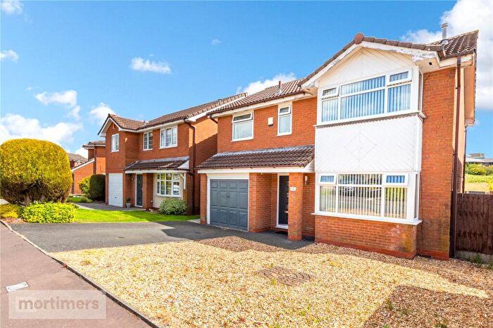4 Bedroom Detached House For Sale In Britten Close, Blackburn, Lancashire, BB2