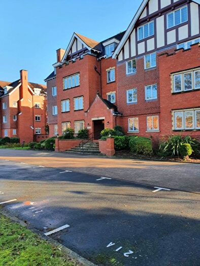 2 Bedroom Flat To Rent In Aragon House, Tudor Court, Warwick Road, Coventry, CV3