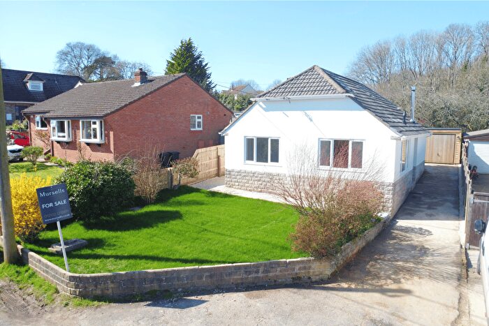 3 Bedroom Chalet For Sale In Flowers Drove, Lytchett Matravers, Poole, BH16