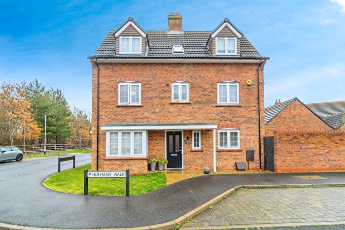 4 Bedroom Detached House For Sale In Hoffman Walk, Stewartby, Bedford, MK43