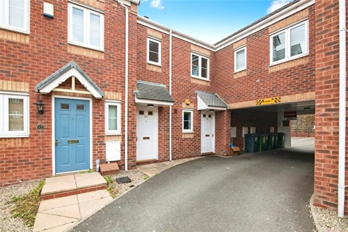 2 Bedroom Flat For Sale In Mehdi Road, Oldbury, West Midlands, B69