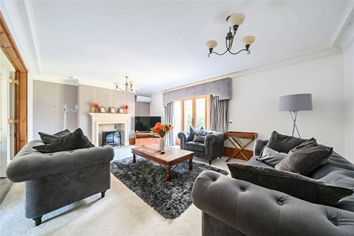 5 Bedroom End Of Terrace House For Sale In Dacres Gate, Dunmow Road, Fyfield, Ongar, CM5