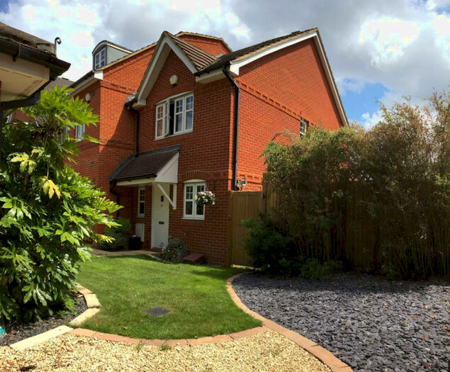 2 Bedroom Semi-Detached House To Rent In Skylark Way, Shinfield, Reading, RG2