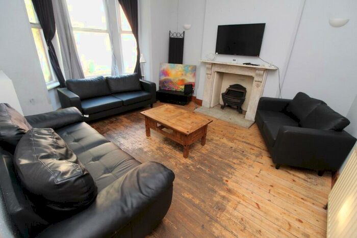 7 Bedroom Semi Detached House To Rent In Portland Road, Arboretum, Nottingham, NG7