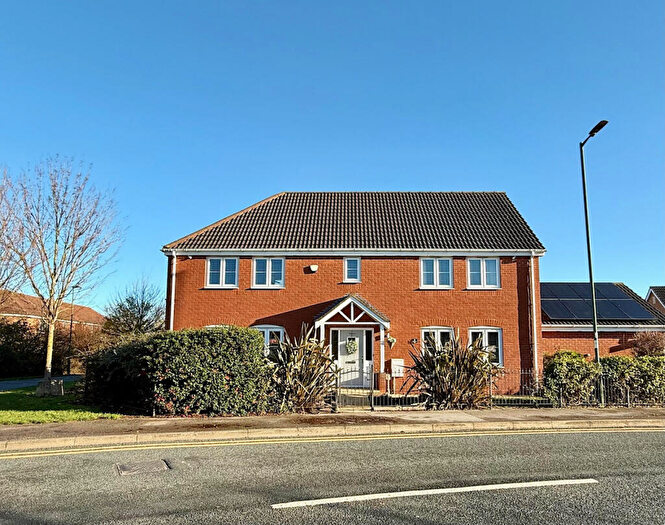 5 Bedroom Detached House For Sale In Runnymede Lane, Hull, HU7