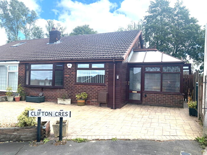 2 Bedroom Semi-Detached Bungalow For Sale In Clifton Crescent, Royton, OL2
