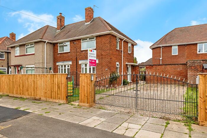 3 Bedroom Semi-Detached House For Sale In Carisbrooke Avenue, Middlesbrough, TS3