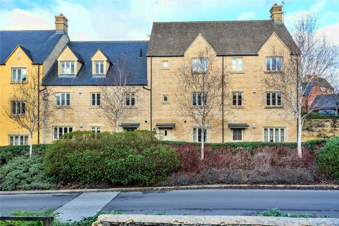 2 Bedroom Apartment To Rent In Cirencester, GL7