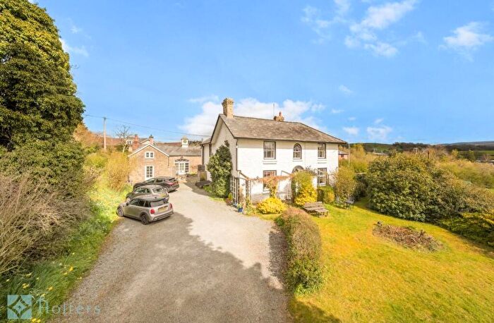 6 Bedroom Country House For Sale In Crossgates, Llandrindod Wells, LD1