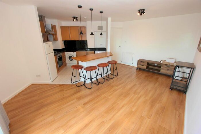 1 Bedroom Flat To Rent In Spice Court, Quay, Asher Way, Wapping, E1W