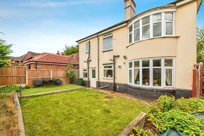 4 Bedroom Detached House For Sale In Doncaster Road, Conisbrough, Doncaster, DN12