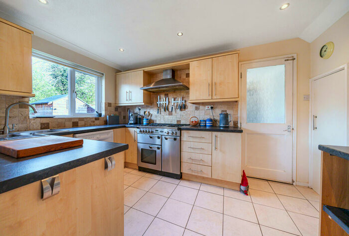 4 Bedroom Detached House For Sale In Long Beach Road, Longwell Green, Bristol, Gloucestershire, BS30