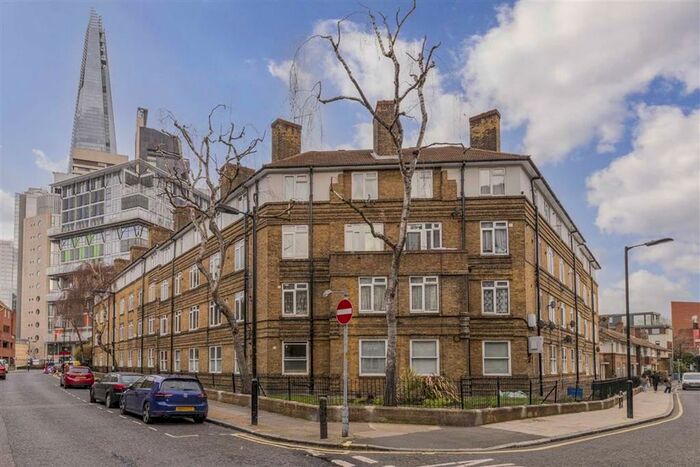 2 Bedroom Flat To Rent In Crosby Row, London, SE1