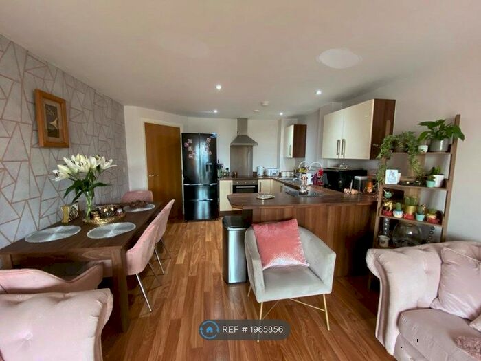 2 Bedroom Flat To Rent In Philadelphia House, Sheffield, S6