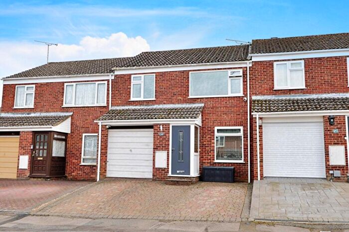 3 Bedroom Terraced House For Sale In Coventry Close, Corfe Mullen, Wimborne, BH21