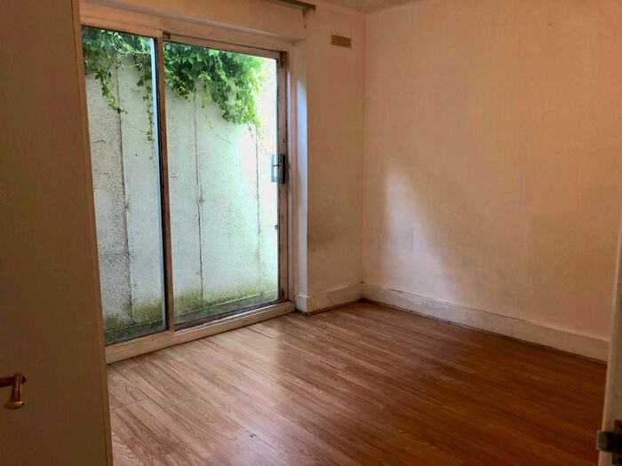 1 Bedroom Flat To Rent In Church Street., Edmonton, London., N9