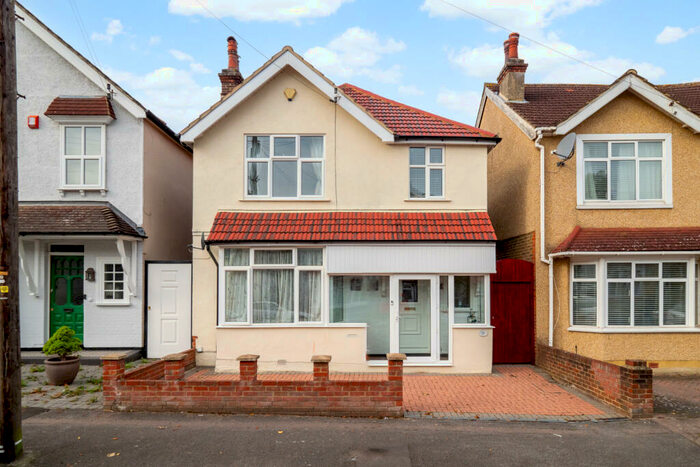 4 Bedroom Detached House For Sale In Norman Road, Sutton, SM1
