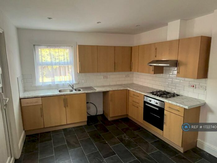 4 Bedroom Terraced House To Rent In Silvermere Road, London, SE6
