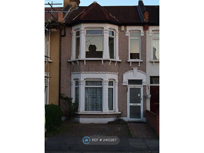 5 Bedroom Terraced House To Rent In Kingston Road, Ilford, IG1
