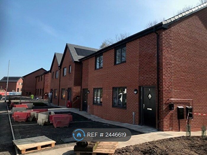 2 Bedroom Semi-Detached House To Rent In Avenue Street, Bolton, BL1