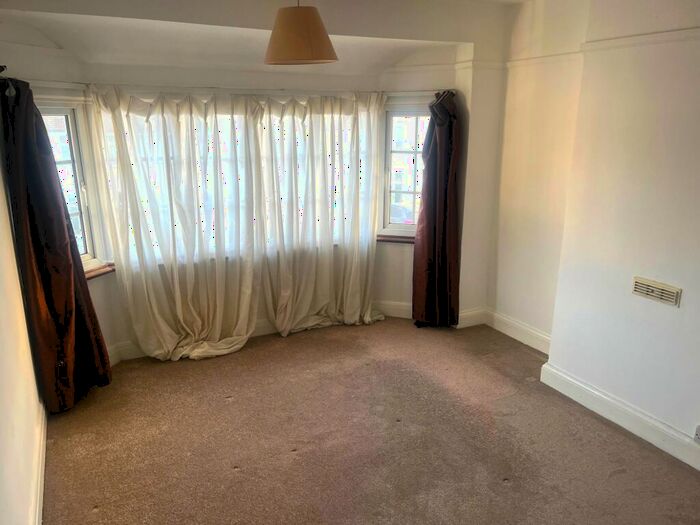 1 Bedroom House Of Multiple Occupation To Rent In Edward Close, St. Albans, Hertfordshire, AL1