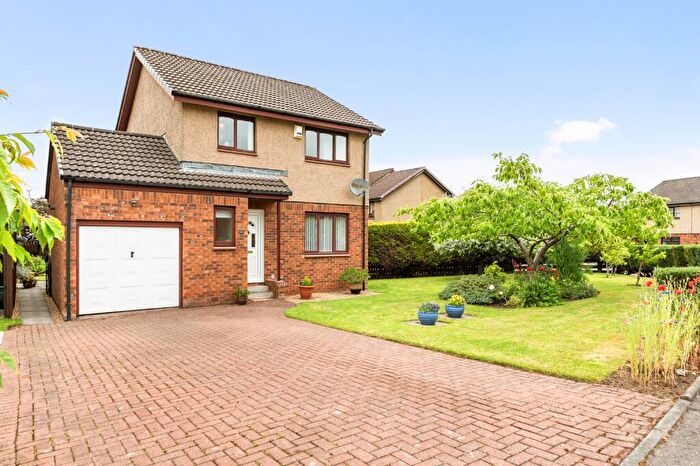 3 Bedroom Detached House For Sale In Bankton Park East, Livingston, EH54