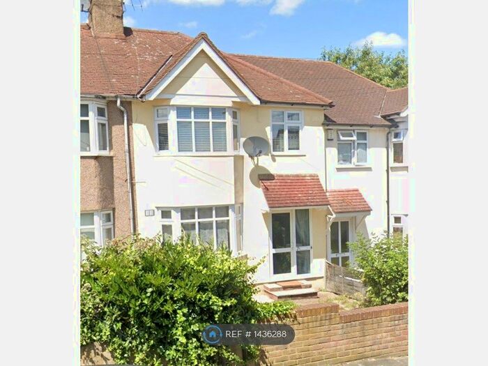 3 Bedroom Terraced House To Rent In Oakmere Road, London, SE2