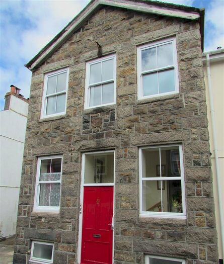 1 Bedroom Flat To Rent In Rosevean Road, Penzance, Penzance, TR18