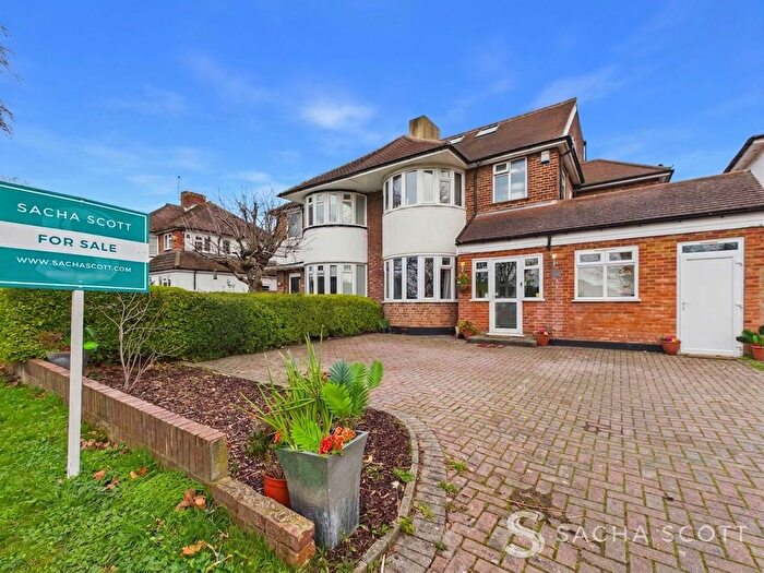 5 Bedroom Semi Detached House For Sale In Timbercroft, Epsom, KT19